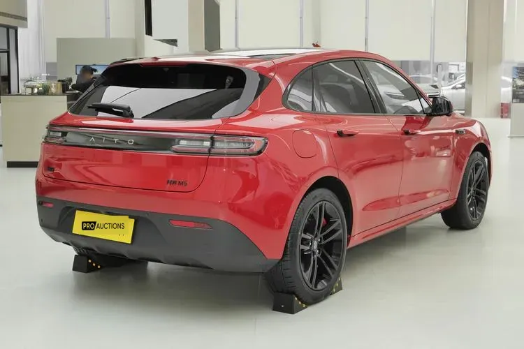 AITO M5