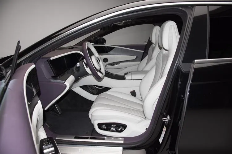 Yangwang U7 EV