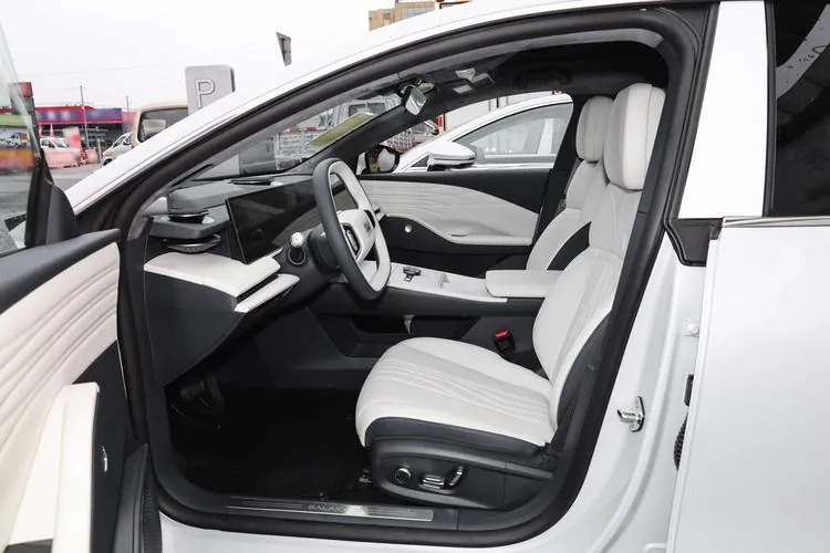 Geely Galaxy E8